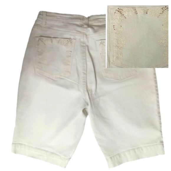 Gloria Vanderbilt Jean Short Burmuda Stretch High Rise Wm 10 Pocket Detail Ivory - Picture 2 of 7